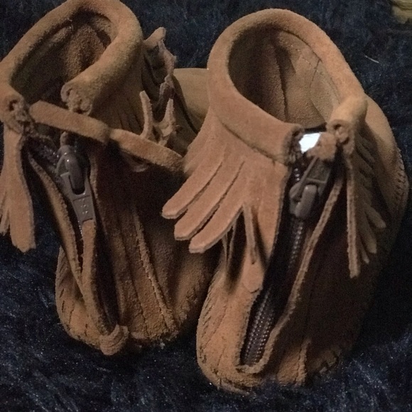 Minnetonka 📿Suede moccasins size 6📿 - Picture 2 of 5